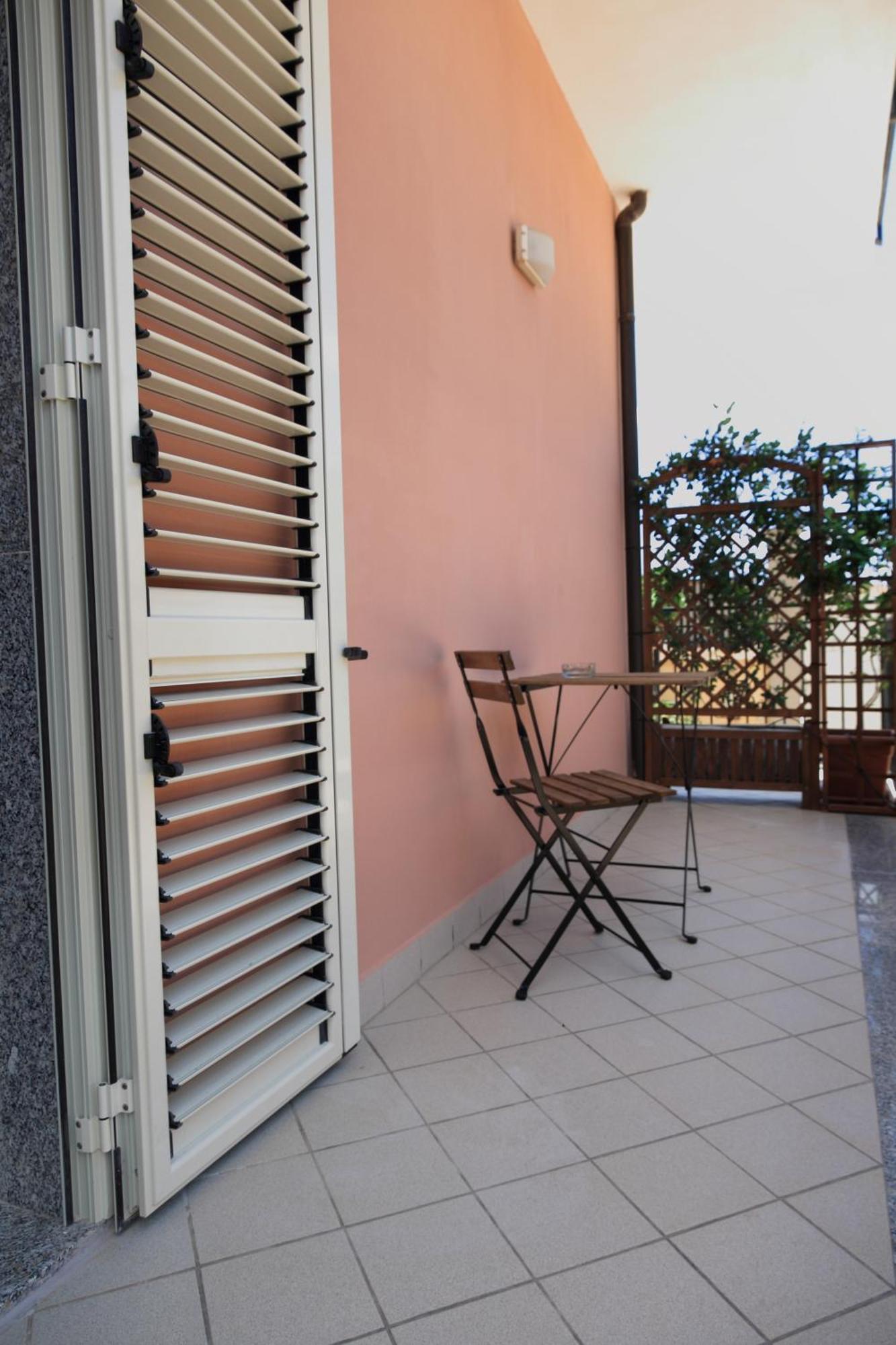 Kosmos Bed and Breakfast Syracuse Kamer foto